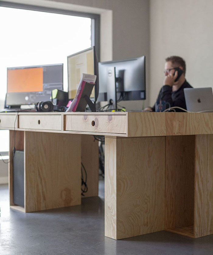 Modular Office Interior by Oyster